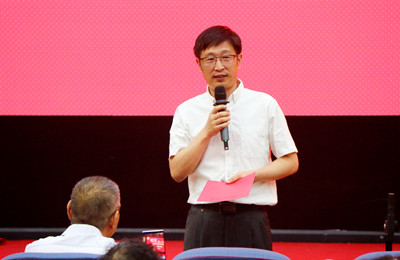 [管理服务]我校举行离退休教职工庆祝建党100周年文艺演出