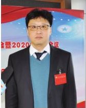 开发部部长张辉