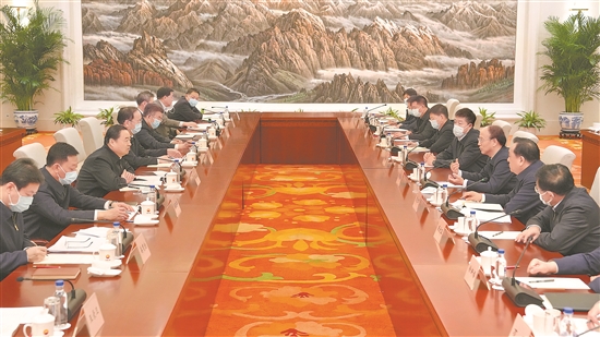 戴厚良会见辽宁省委书记郝鹏